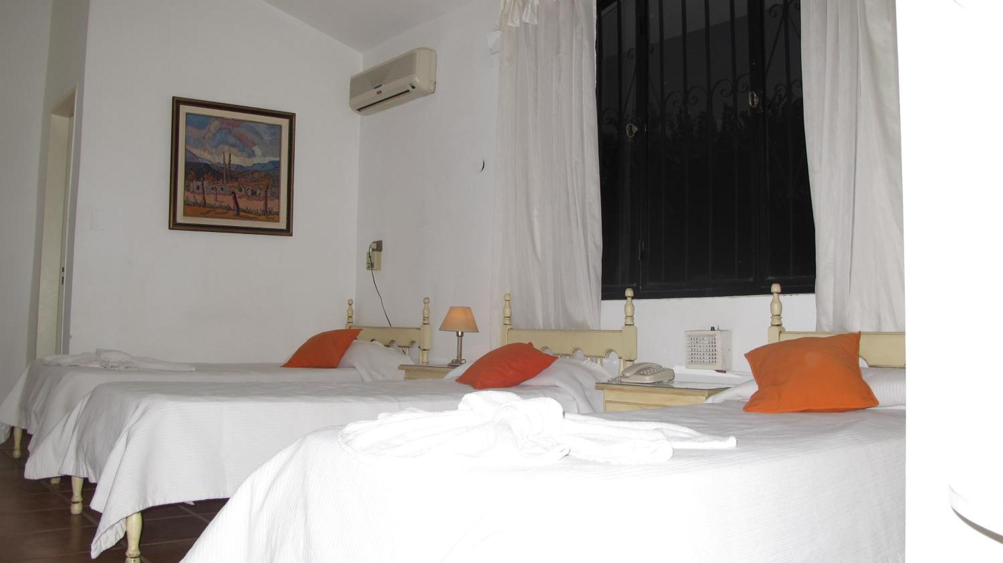 Portal De La Montana Hotell Villa Carlos Paz Rum bild